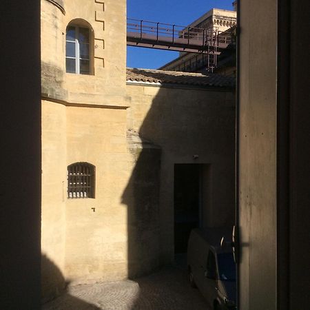 Me And Mrs Jones Suite Jacuzzi Hypercentre Montpellier Exterior foto